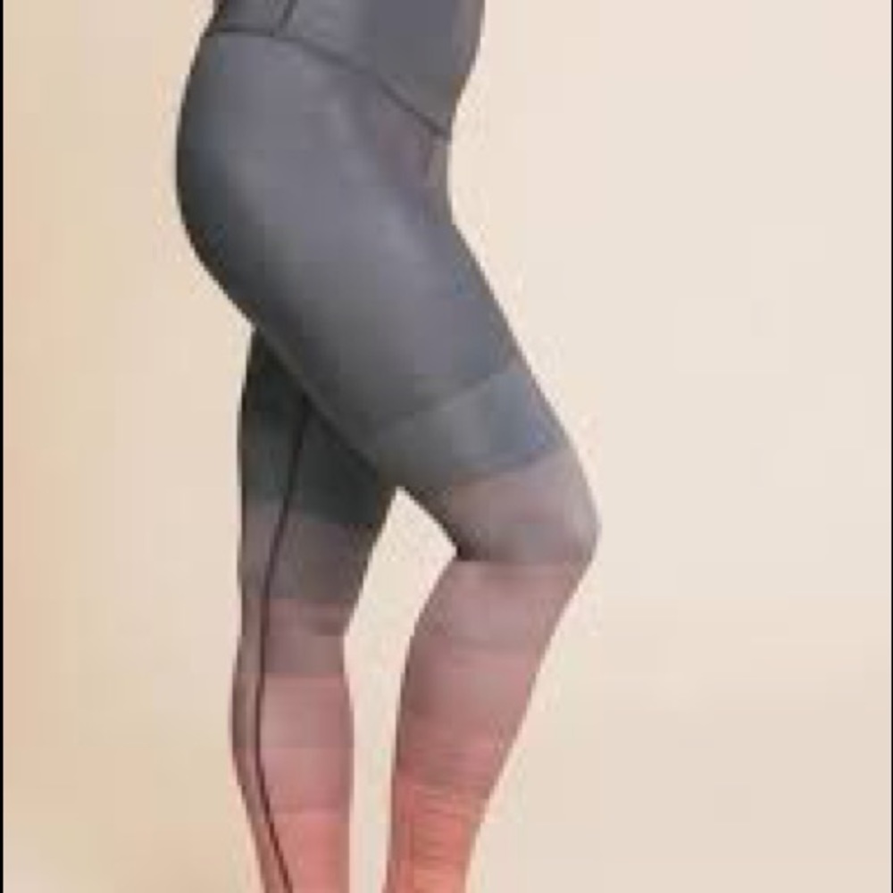 Barre3 + beyond yoga leggings size medium